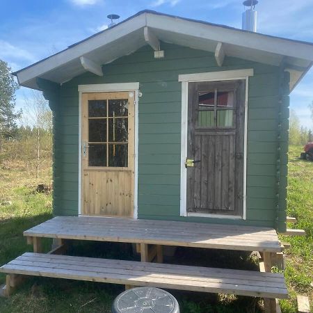 Niiralan Tila : Starlite Cabin Laitila Exteriér fotografie