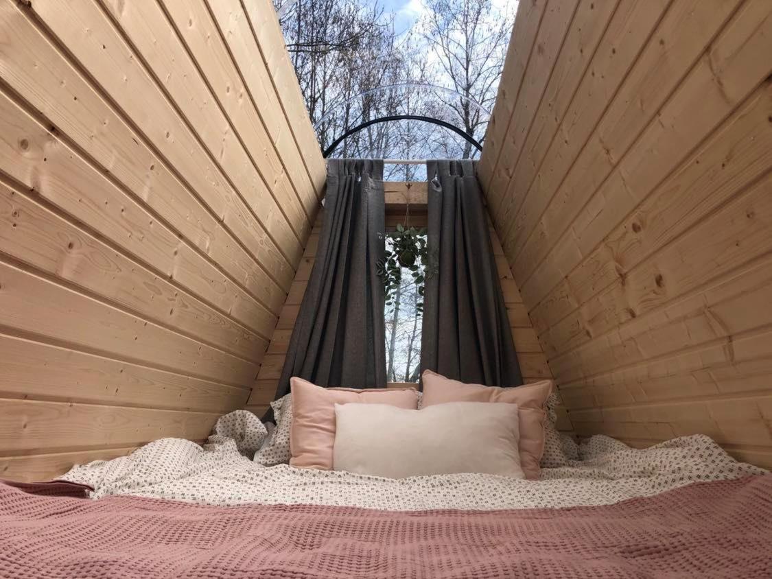 Niiralan Tila : Starlite Cabin Laitila Exteriér fotografie