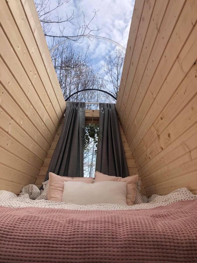 Niiralan Tila : Starlite Cabin Laitila Exteriér fotografie