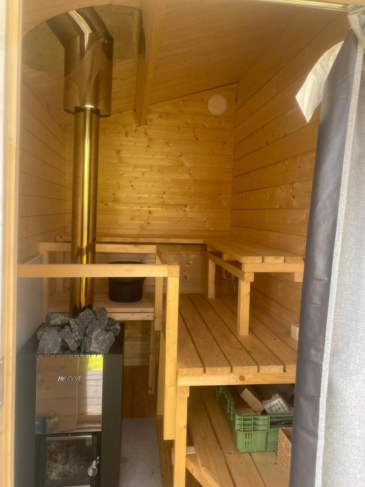 Niiralan Tila : Starlite Cabin Laitila Exteriér fotografie