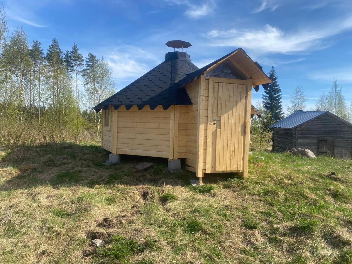 Niiralan Tila : Starlite Cabin Laitila Exteriér fotografie